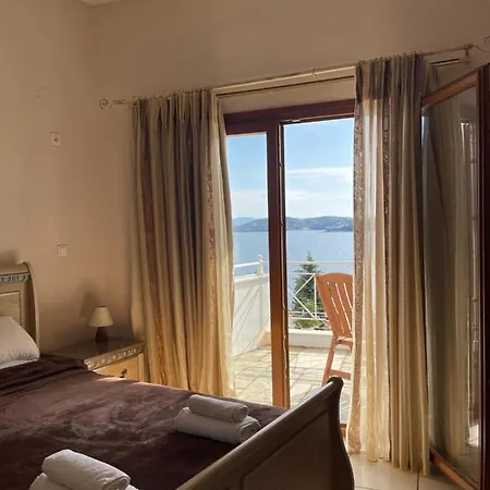 Aria 3* Megali Ammos (Skiathos)