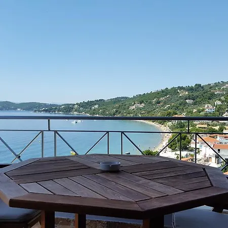 Aria Megáli Ámosz
